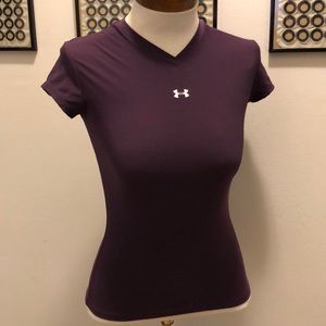 Under Armour Short Sleeve VNeck Purple Shirt Small